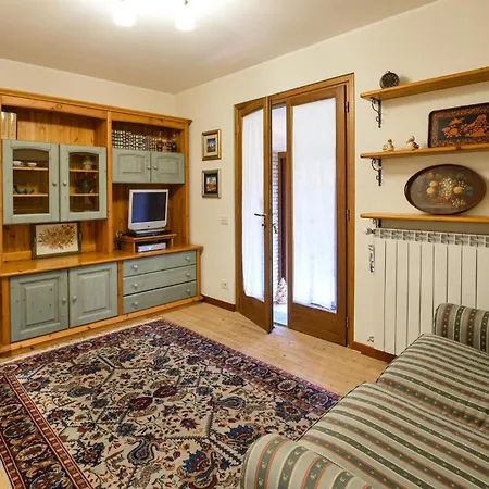 Stunning In With Swimming Pool * Merone