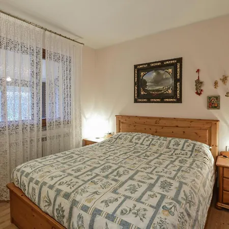 Stunning In With Swimming Pool * Merone